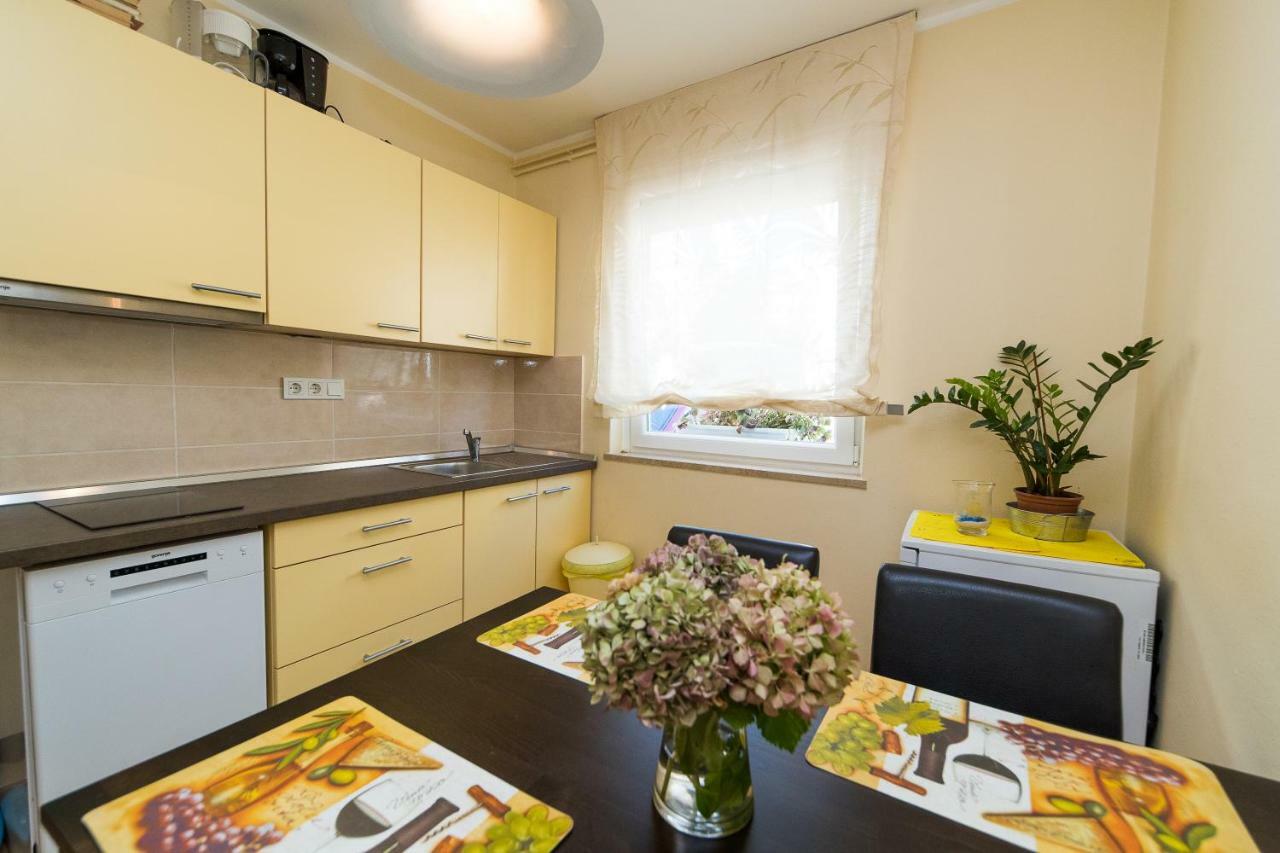 Turina Apartment Crikvenica Bagian luar foto